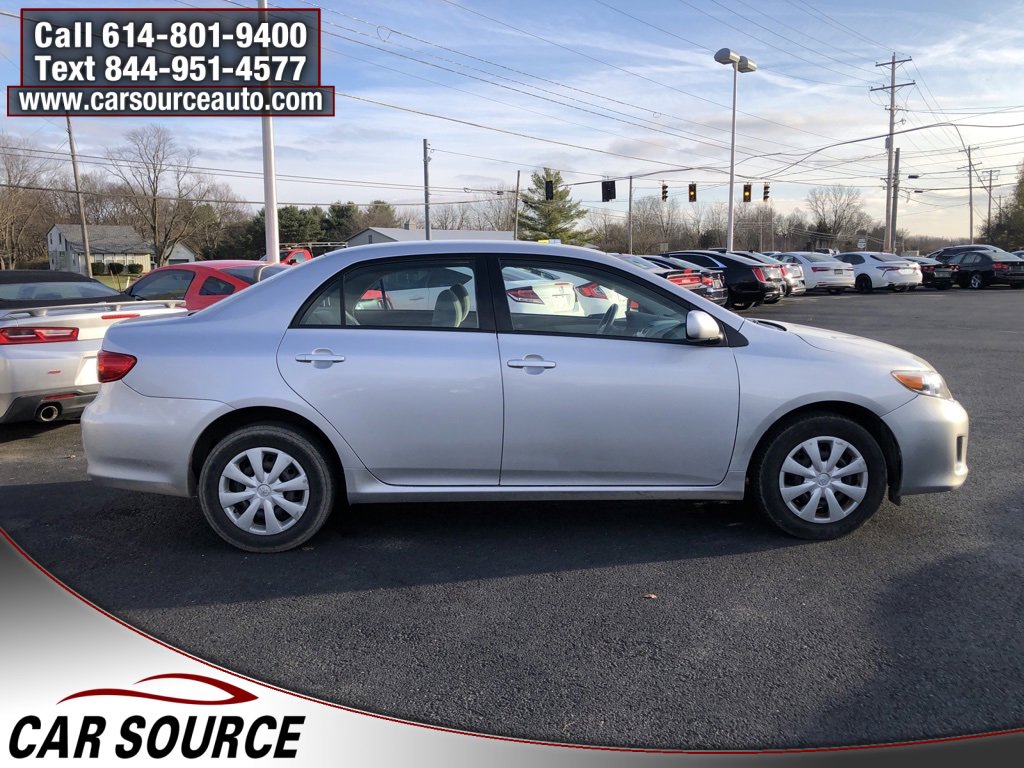 Used 2011 Toyota Corolla LE image 4