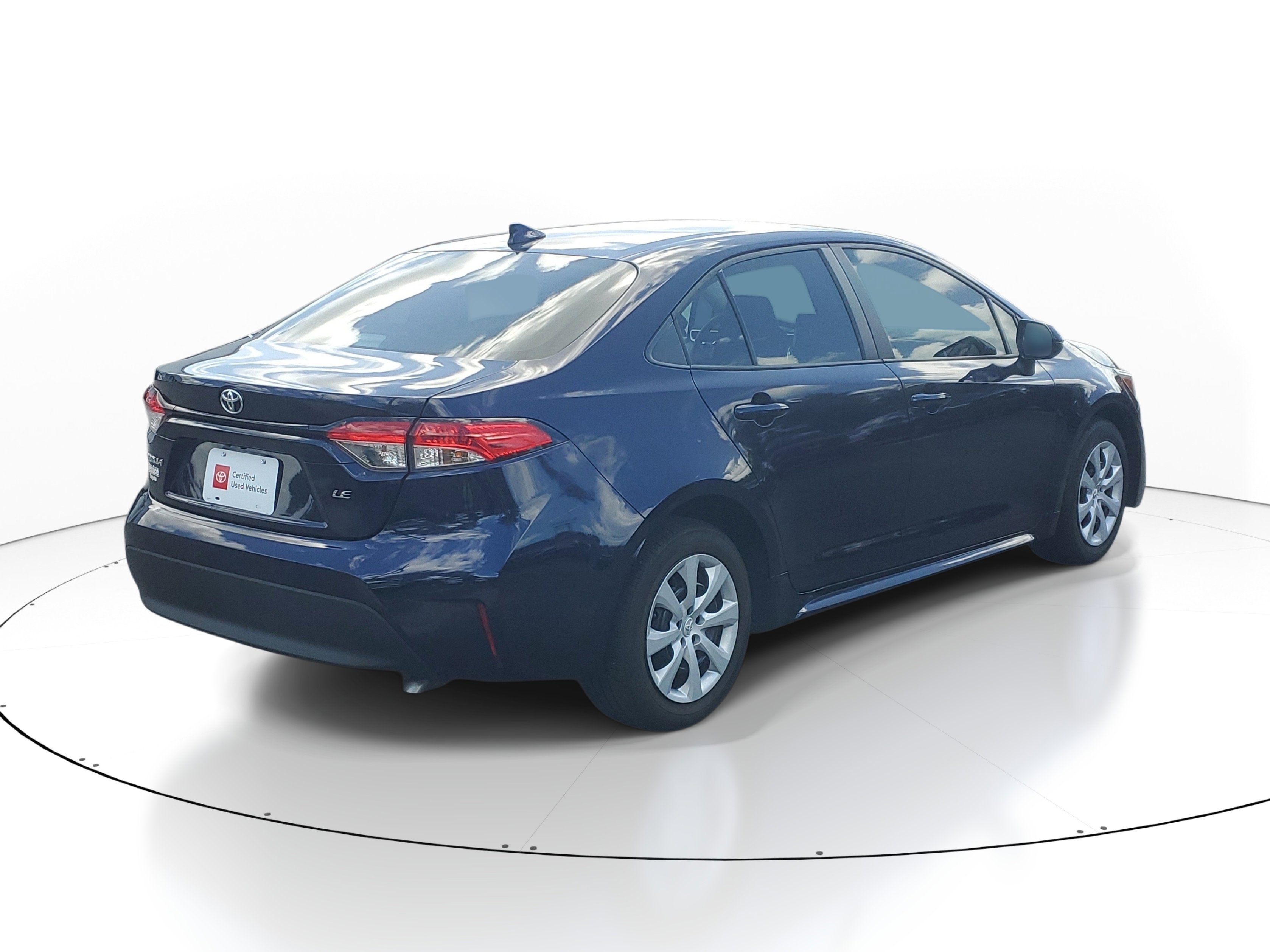 Used 2024 Toyota Corolla LE image 6