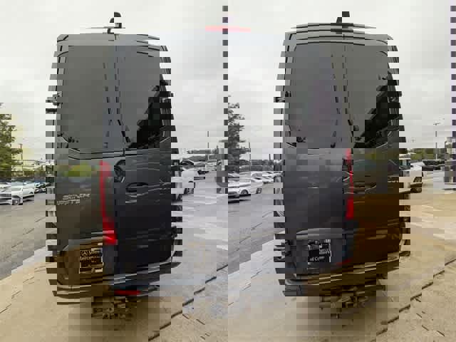 Used 2021 Mercedes-Benz Sprinter 2500 image 7