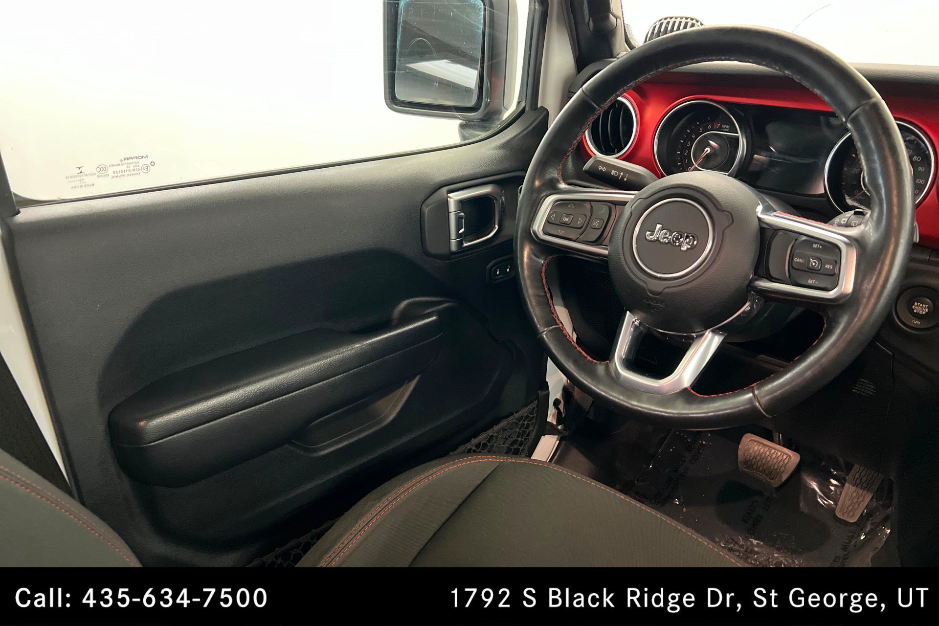 Used 2019 Jeep Wrangler Unlimited Rubicon w/ Cold Weather Group AWD/4WD image 11