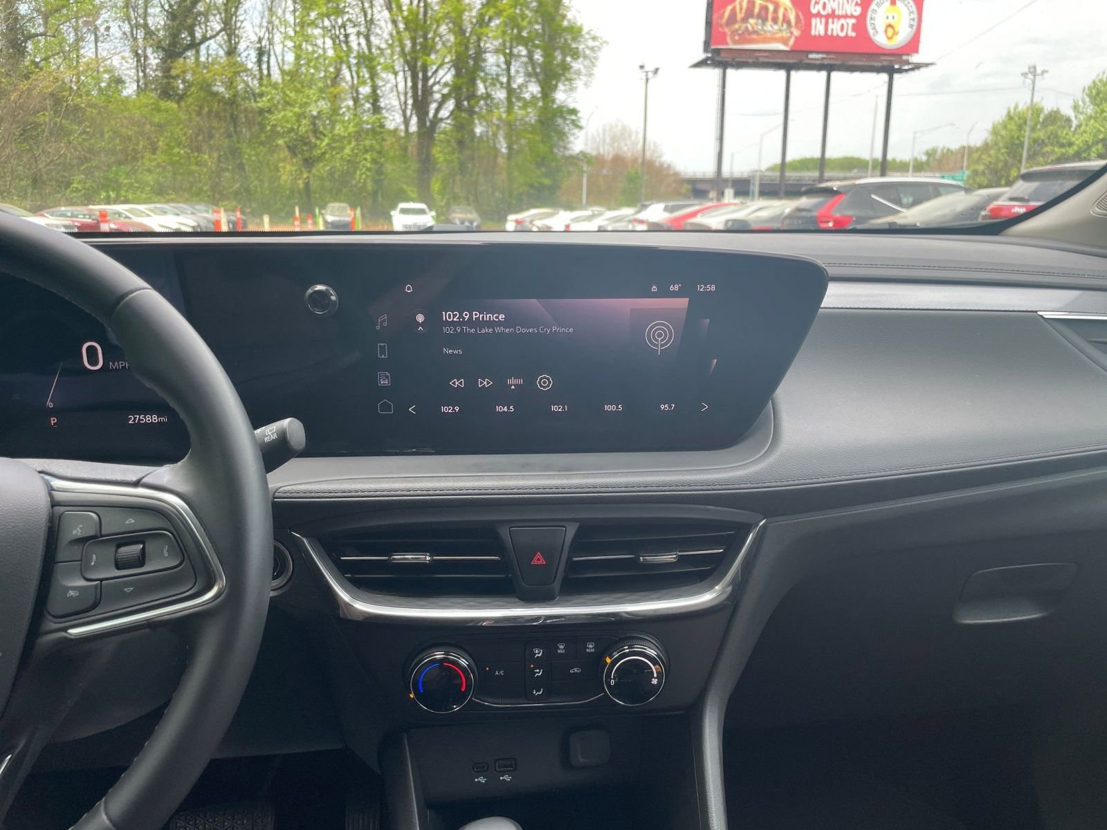 Used 2025 Buick Encore GX Preferred image 17