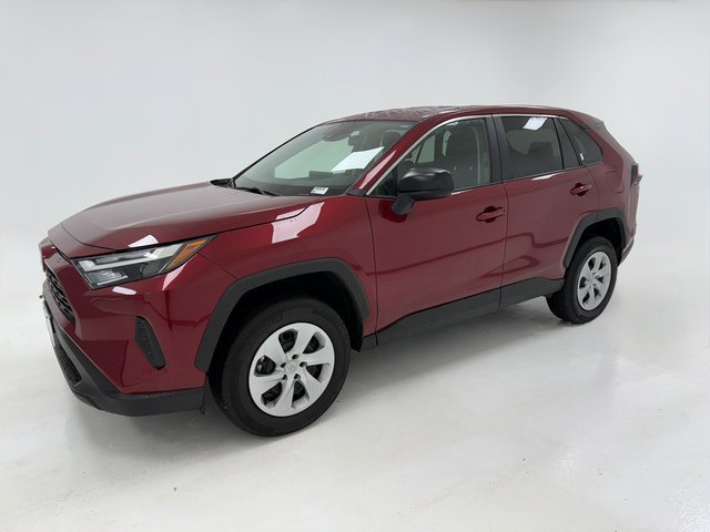 Used 2025 Toyota RAV4 LE image 5