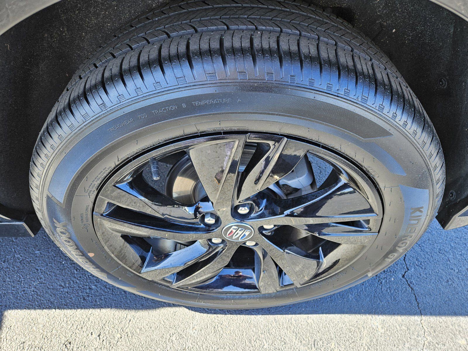 Used 2024 Buick Encore GX Sport Touring w/ Comfort Package image 14