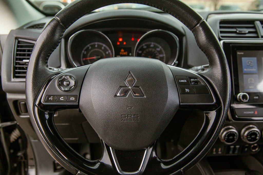 Used 2020 Mitsubishi Outlander Sport SE image 17