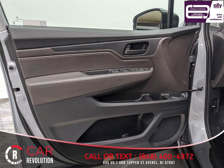Used 2018 Honda Odyssey LX image 19