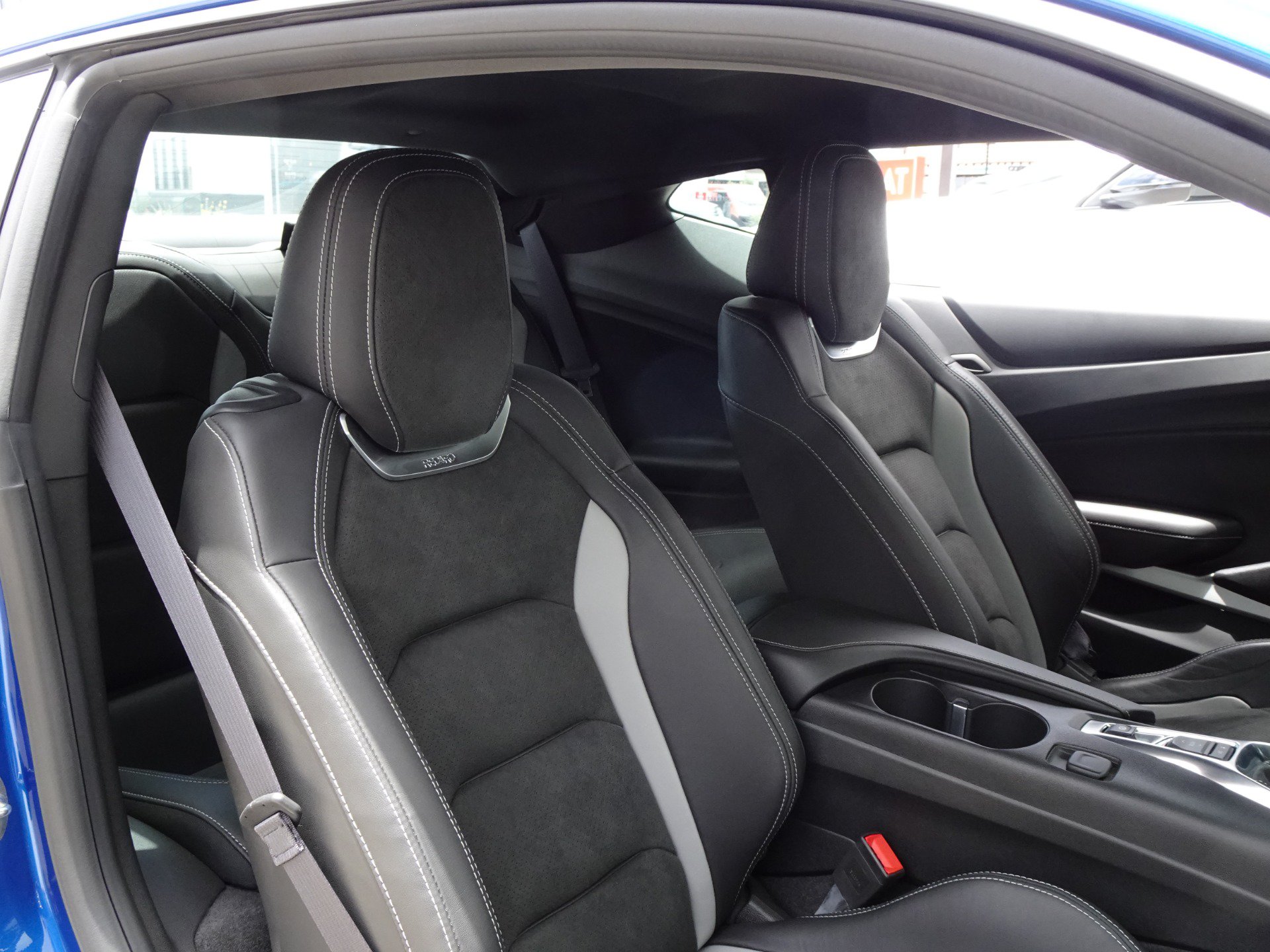 Used 2017 Chevrolet Camaro SS RWD image 17