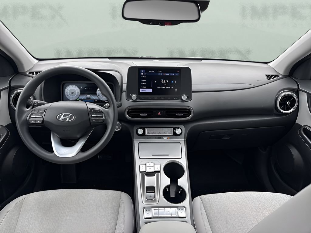 Used 2023 Hyundai Kona SE image 12