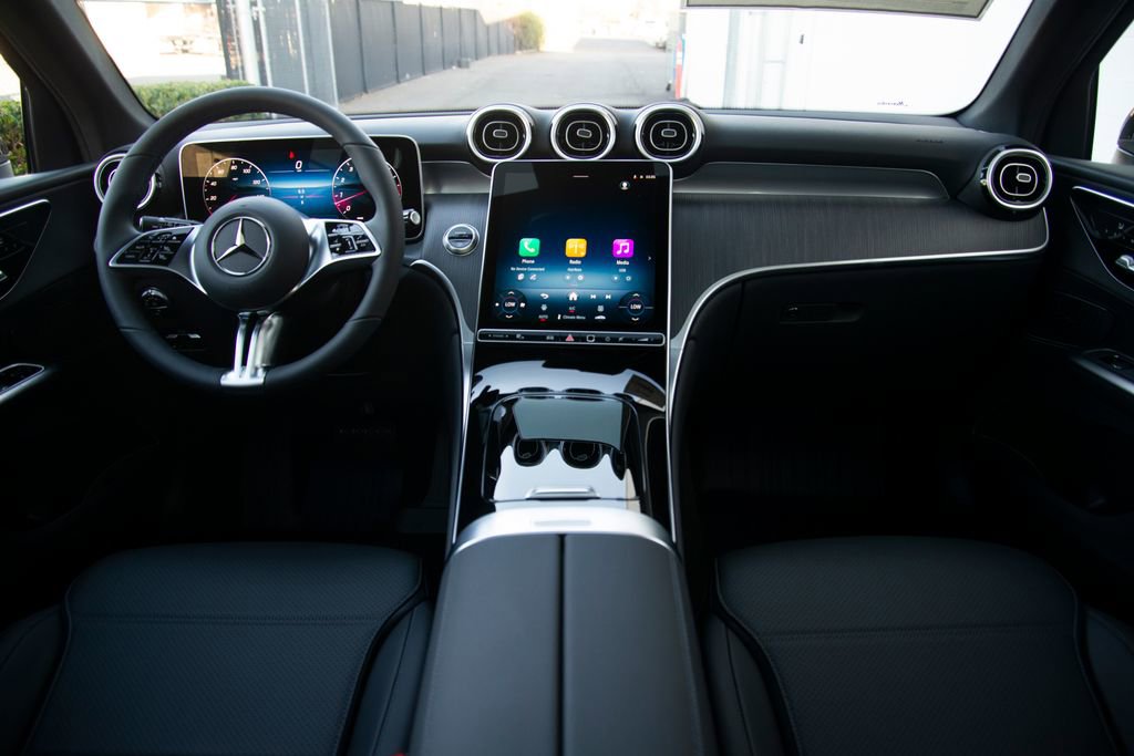 New 2026 Mercedes-Benz GLC 300 4MATIC image 17