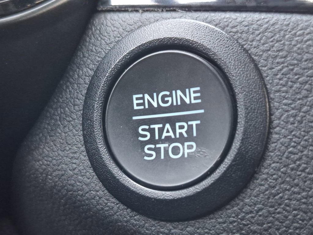 Used 2024 Ford Escape ST-Line image 30
