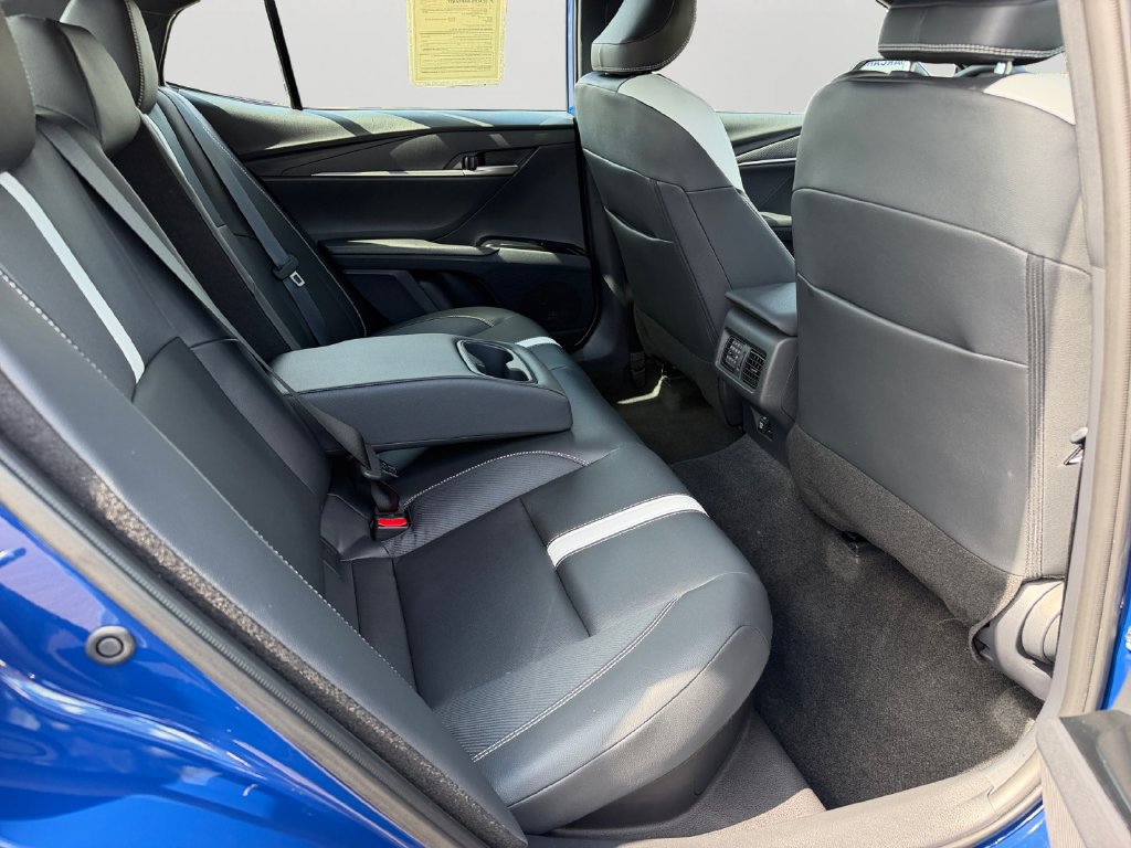 Used 2026 Toyota Camry SE w/ Convenience Package FWD image 9