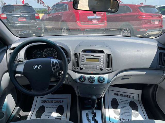 Used 2010 Hyundai Elantra GLS FWD image 13