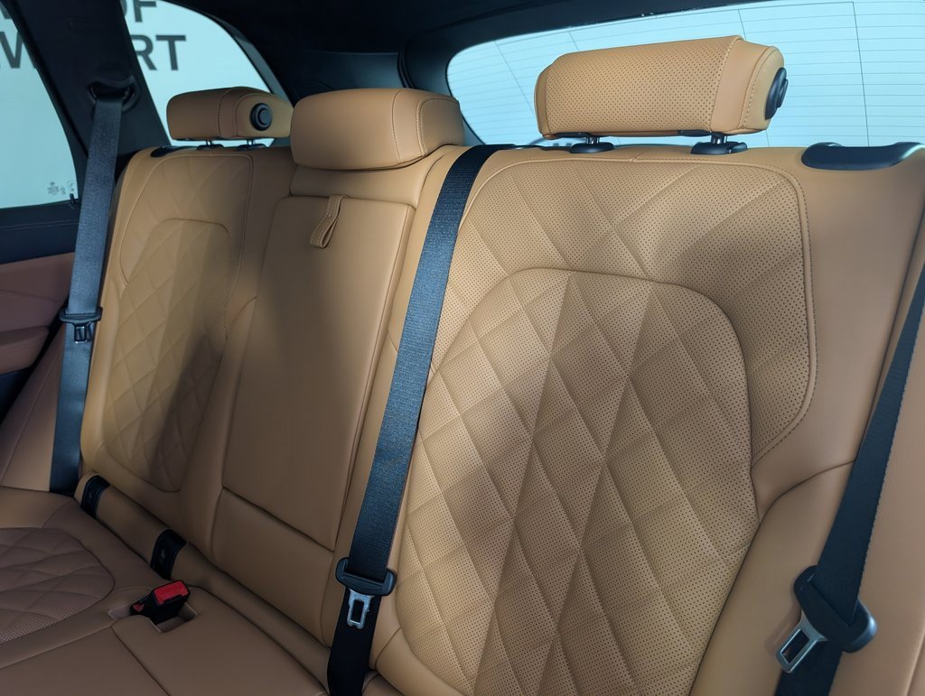 New 2026 BMW X5 xDrive50e w/ M Sport Package image 15