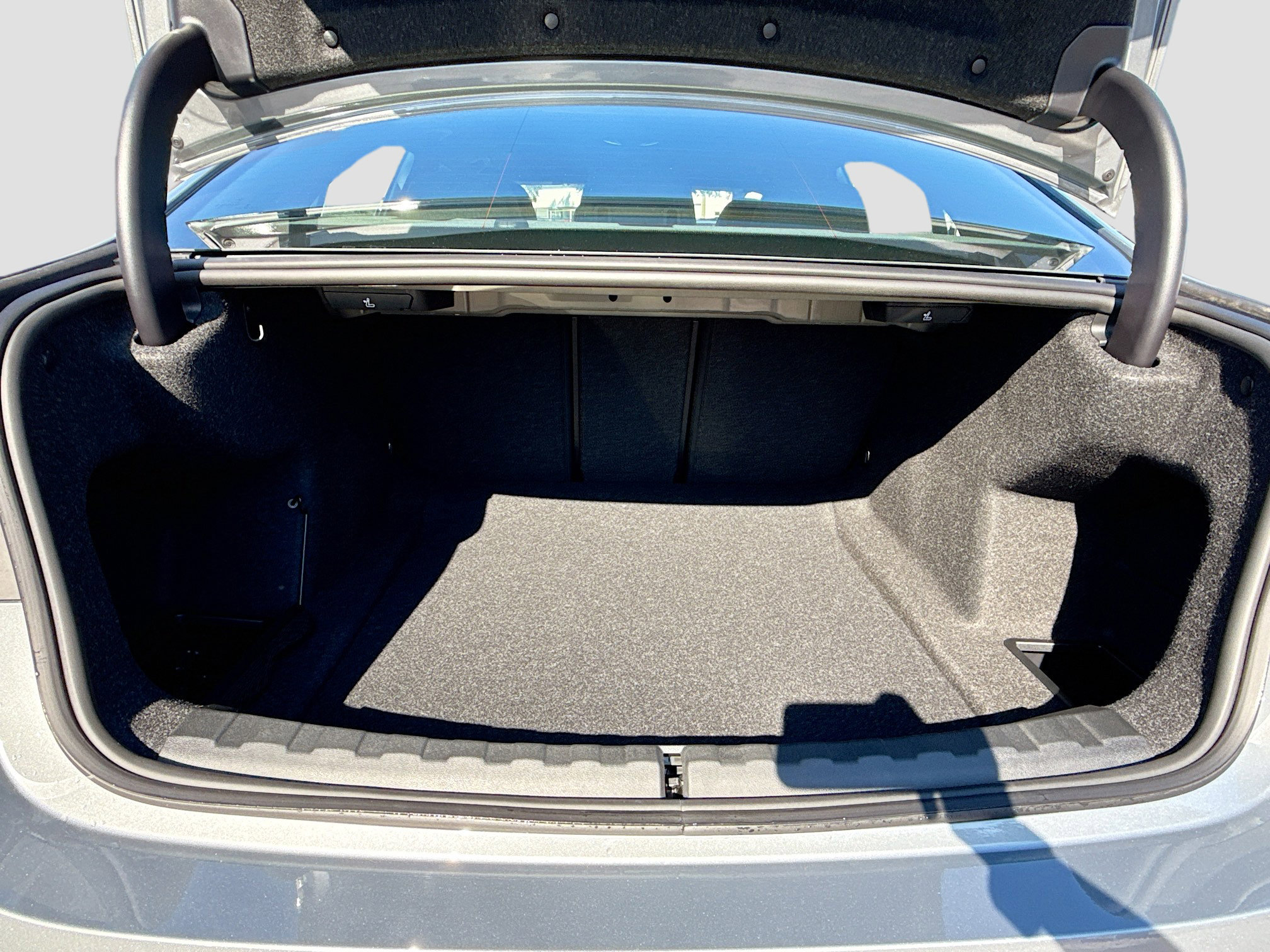 New 2026 BMW 330i Sedan w/ Convenience Package image 12