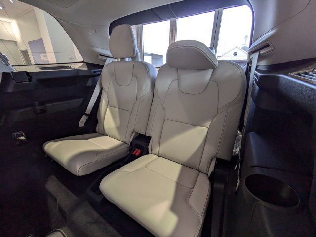 New 2027 Volvo XC90 B6 Ultra AWD/4WD image 11