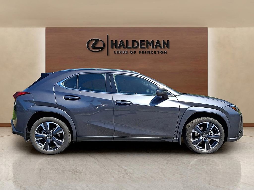 Certified 2023 Lexus UX 250h FWD w/ Premium Package image 7