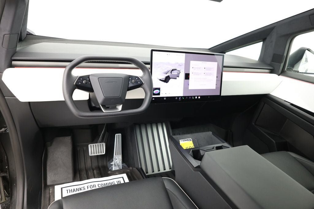 Used 2024 Tesla Cybertruck AWD Crew Cab image 10