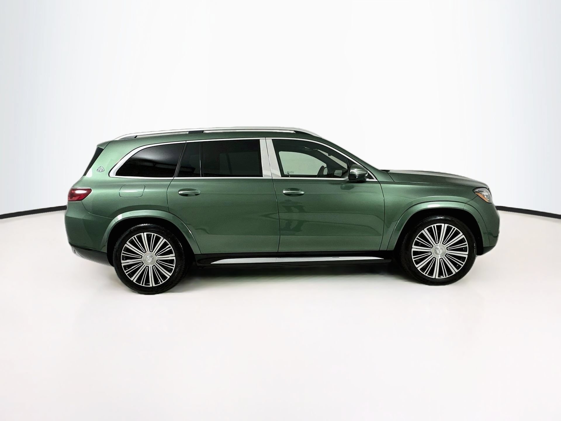 New 2026 Mercedes-Benz Maybach GLS 600 4MATIC image 9