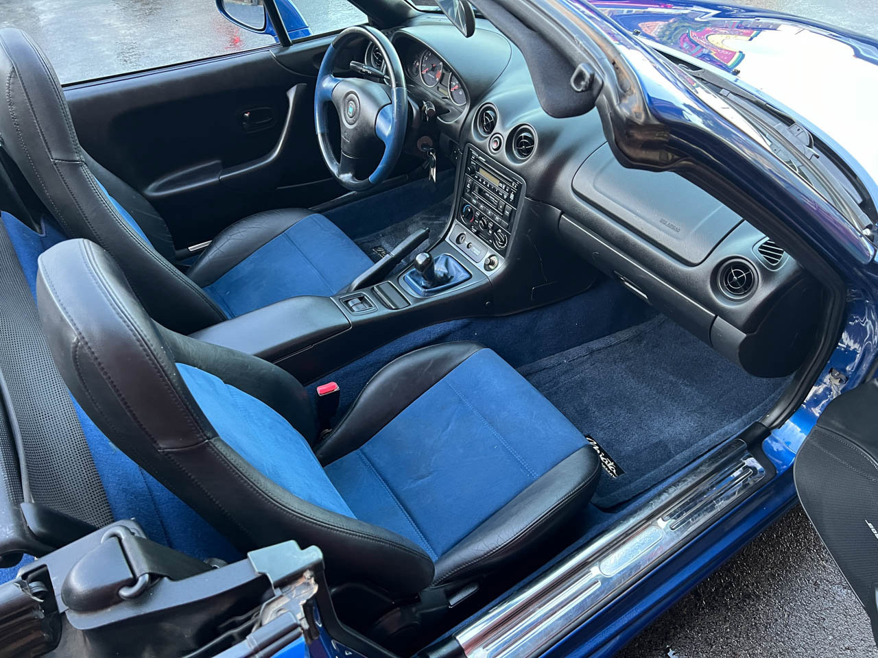 Used 1999 MAZDA MX-5 Miata 10th Anniversary Edition image 31