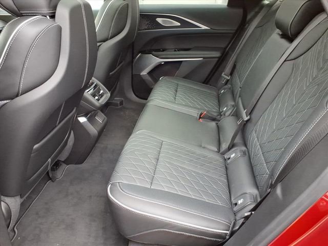 New 2026 Cadillac Lyriq V AWD/4WD image 7