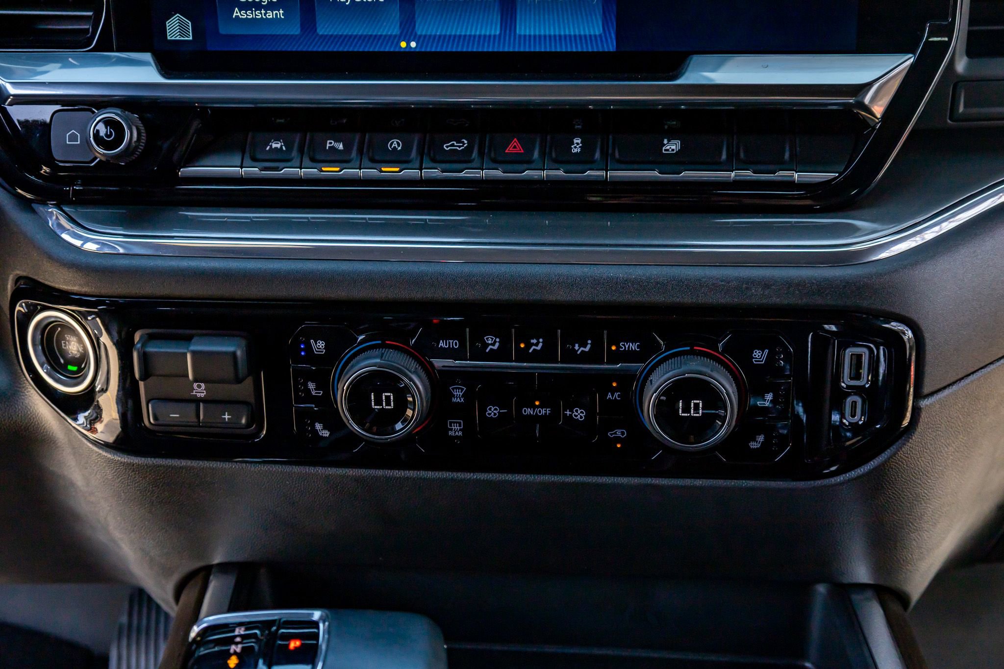 Used 2024 Chevrolet Silverado 1500 High Country w/ Technology Package image 26