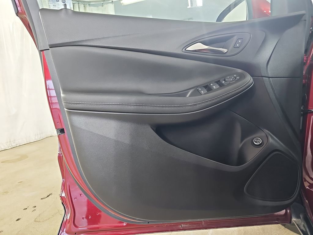 Certified 2024 Buick Encore GX Preferred w/ Comfort Package image 31