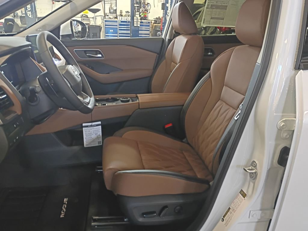 New 2026 Nissan Rogue Platinum w/ Platinum Premium Package image 12