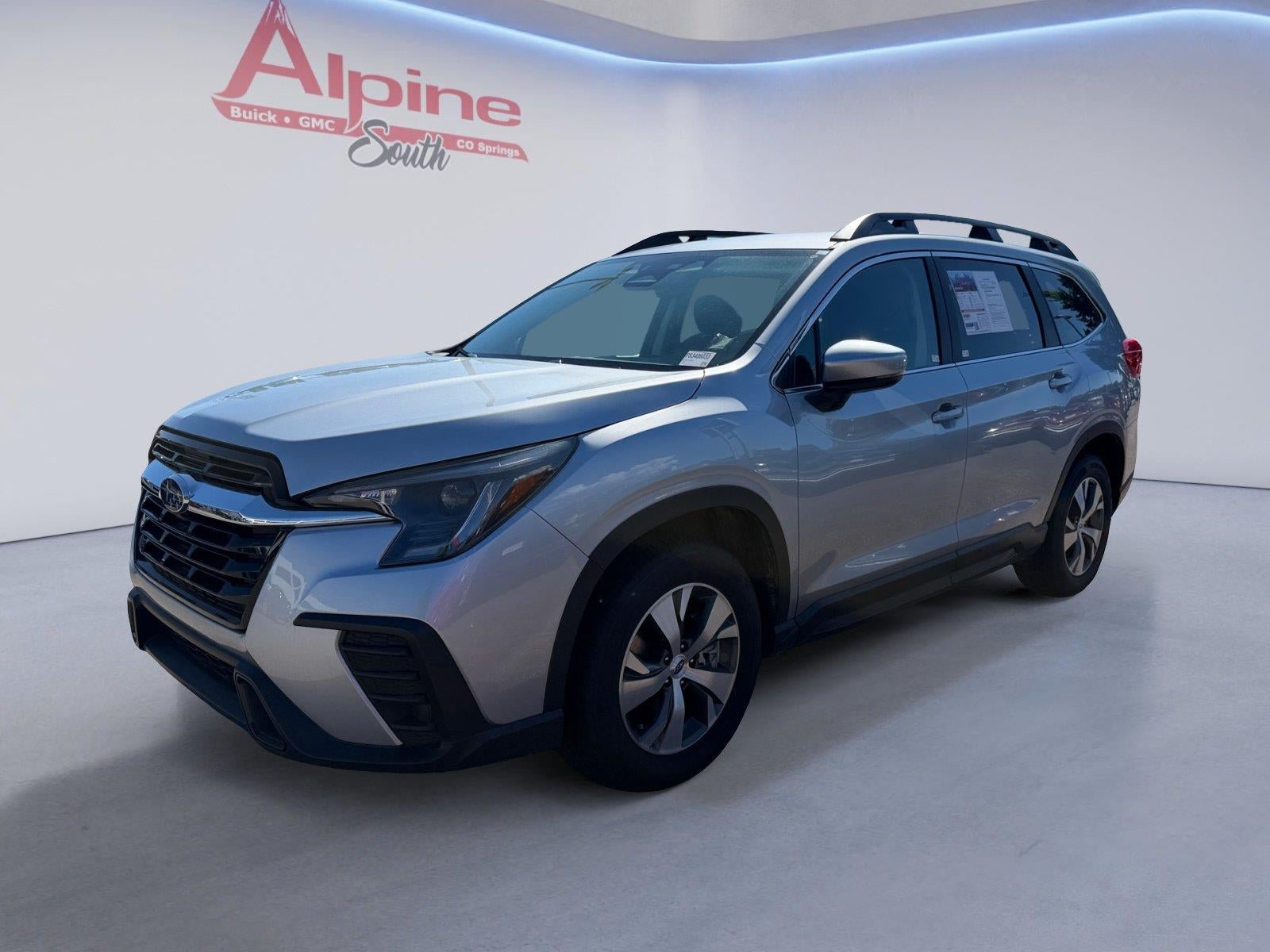 Used 2025 Subaru Ascent Premium AWD/4WD image 1