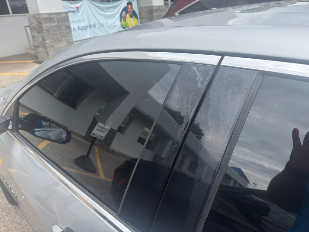 Used 2017 Chevrolet Malibu LS FWD image 2