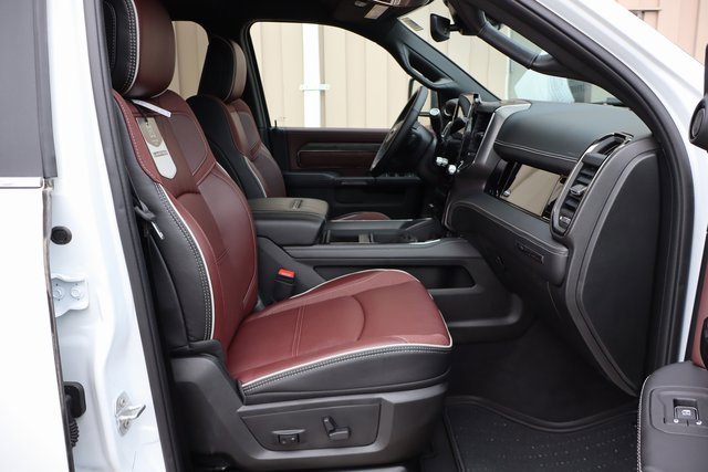 Used 2025 RAM 3500 Limited w/ Max Tow Package image 53