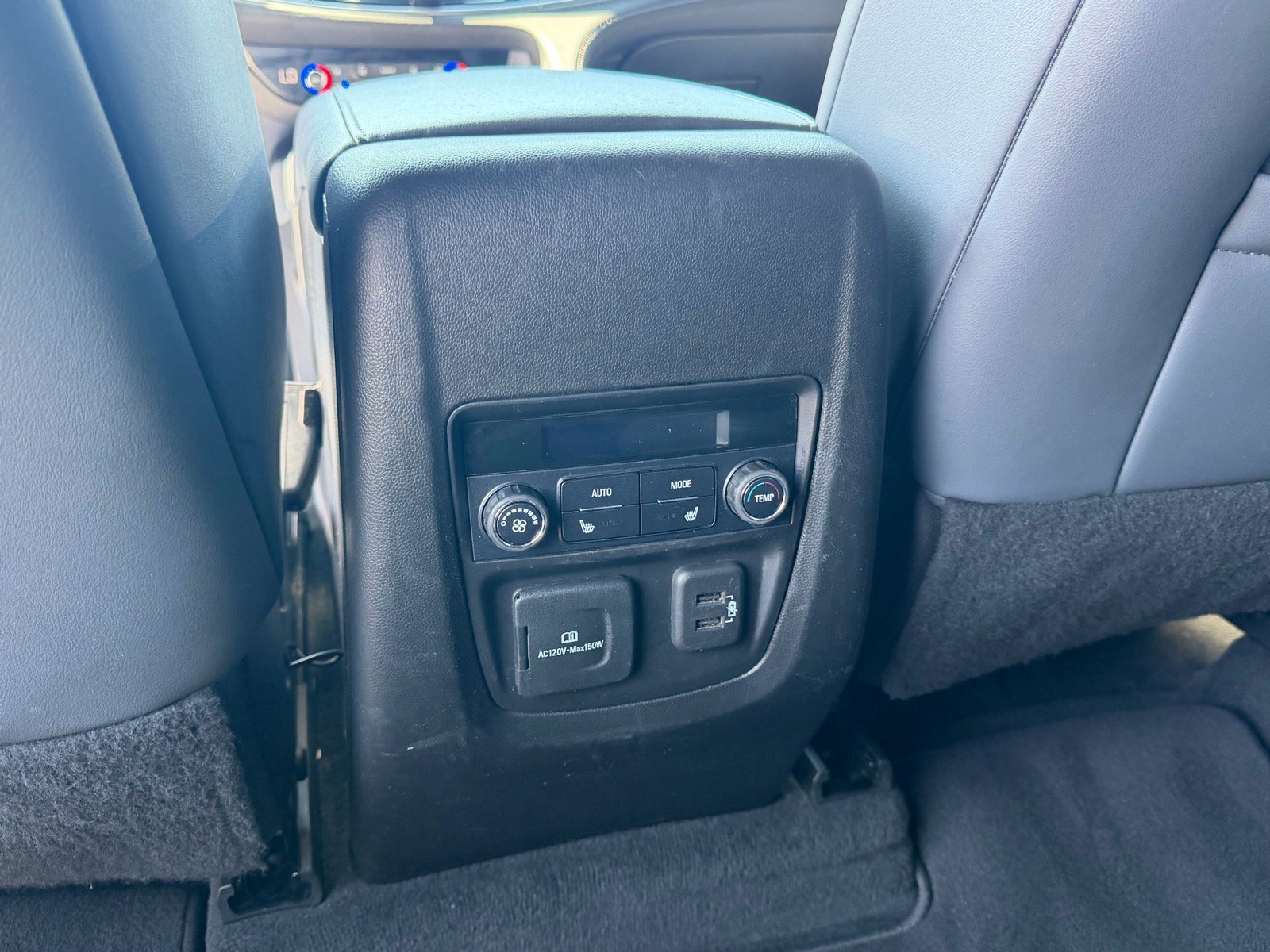 Used 2022 Buick Enclave Premium AWD/4WD image 14