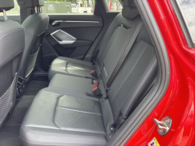 Used 2025 Audi Q3 2.0T Premium AWD/4WD image 16