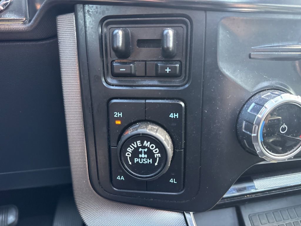 Certified 2022 Ford F150 Platinum w/ Equipment Group 701A High image 31