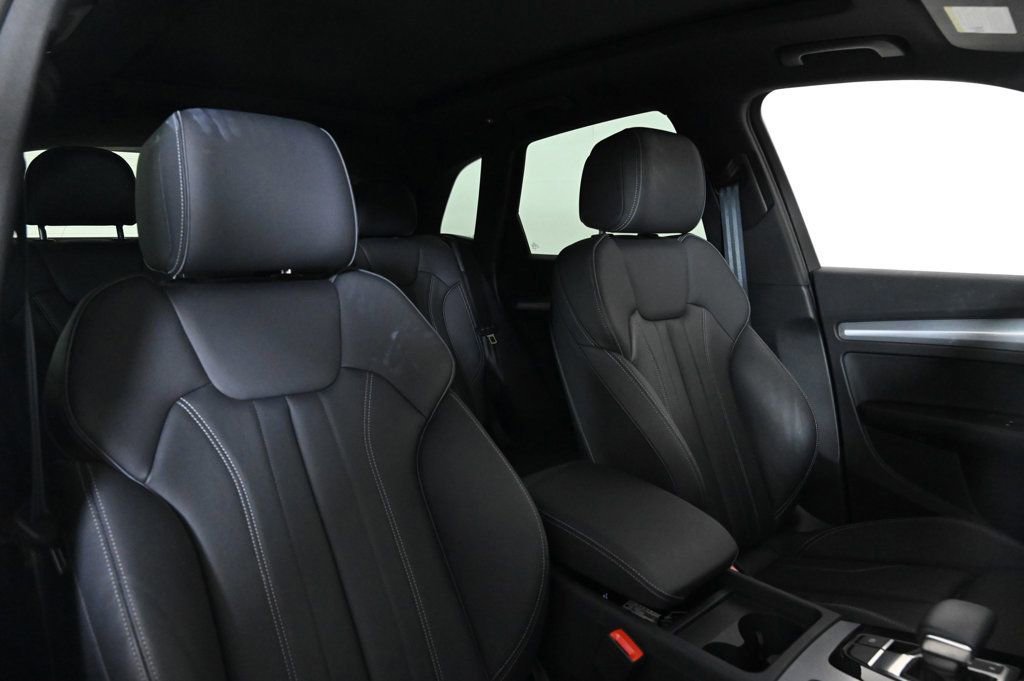 Certified 2025 Audi Q5 2.0T Premium w/ Convenience Plus Package image 16
