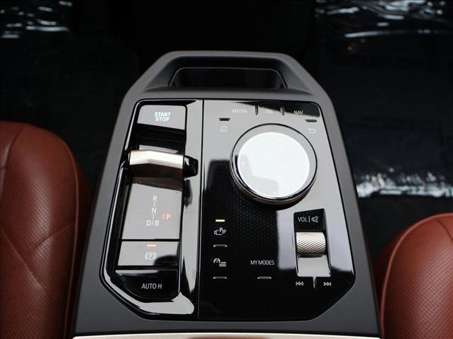 Certified 2023 BMW iX xDrive50 w/ Convenience Package AWD/4WD image 20