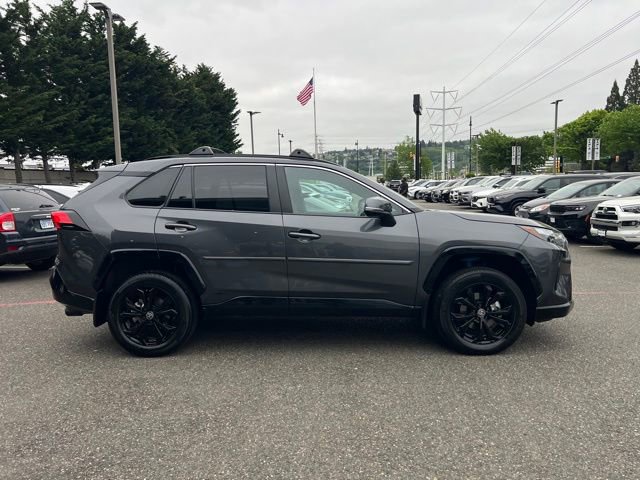 Used 2024 Toyota RAV4 SE AWD/4WD image 8