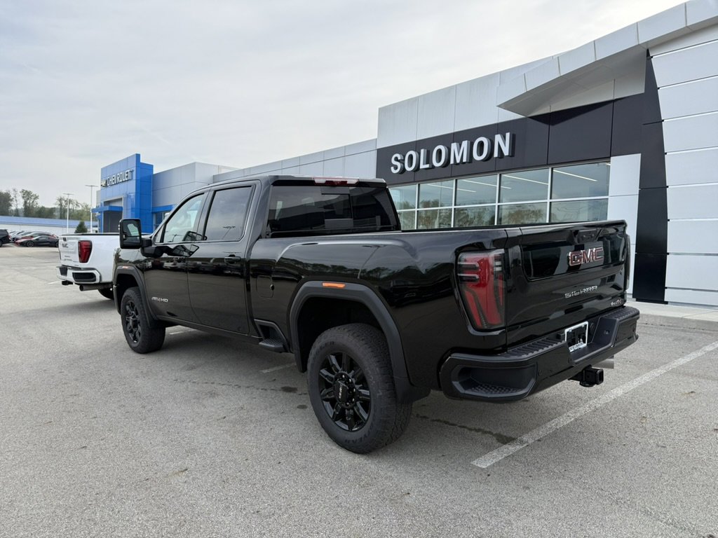 New 2026 GMC Sierra 2500 AT4 w/ Technology Package image 3
