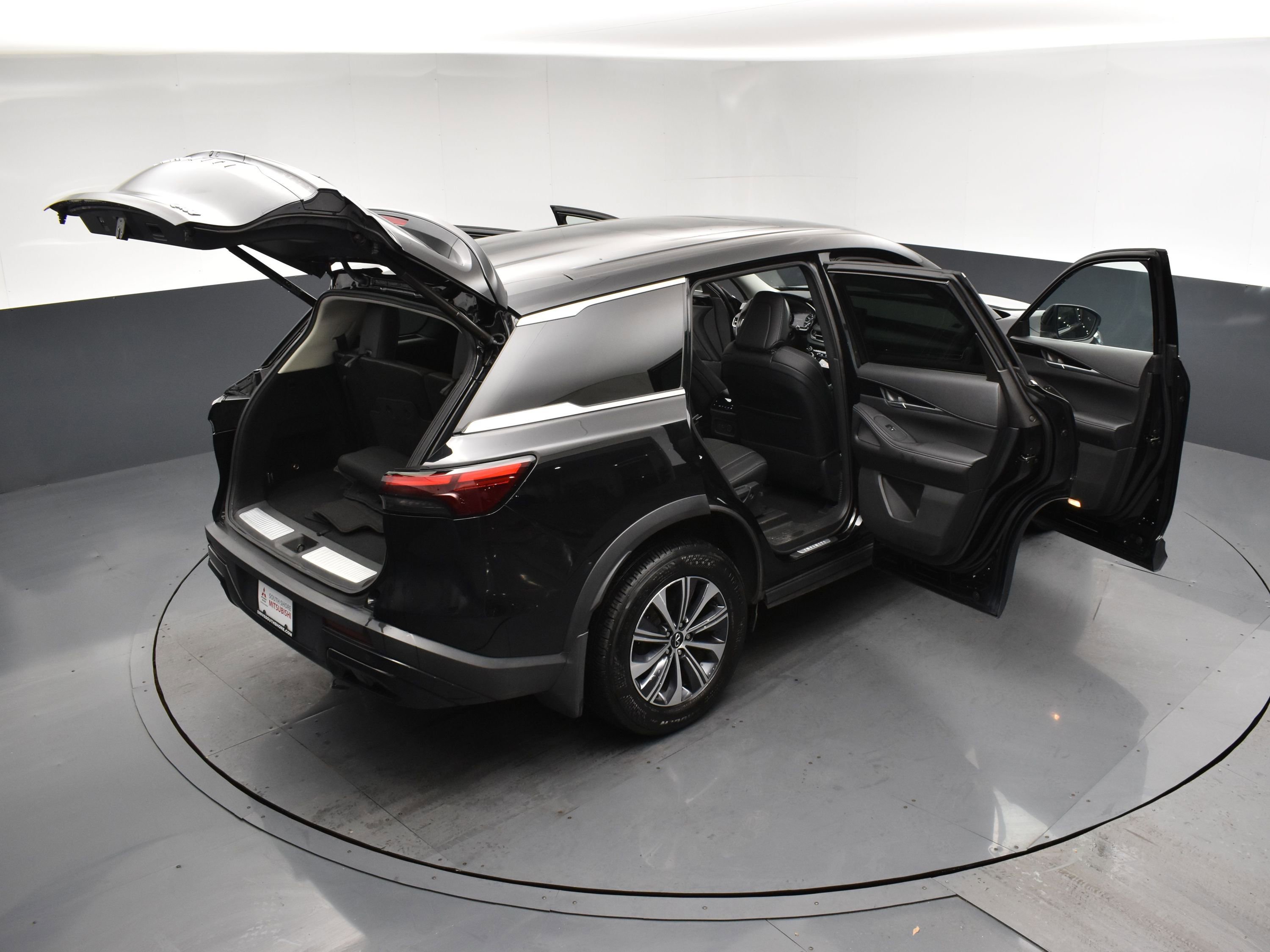 Used 2023 INFINITI QX60 Pure image 27