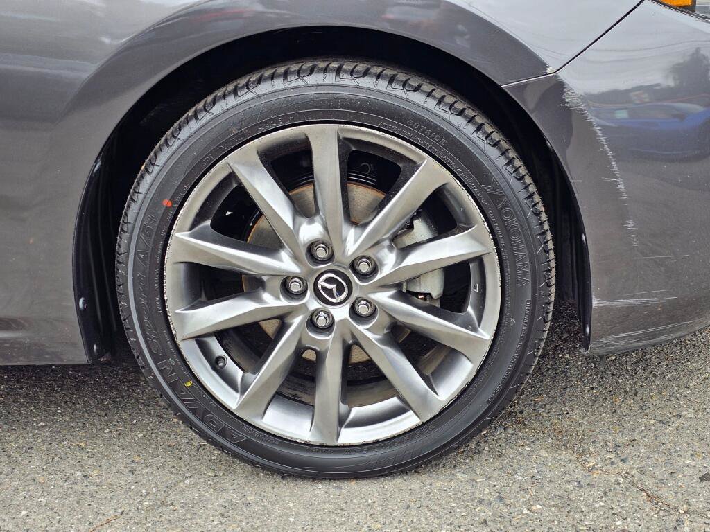 Used 2018 MAZDA MAZDA3 Grand Touring FWD image 9
