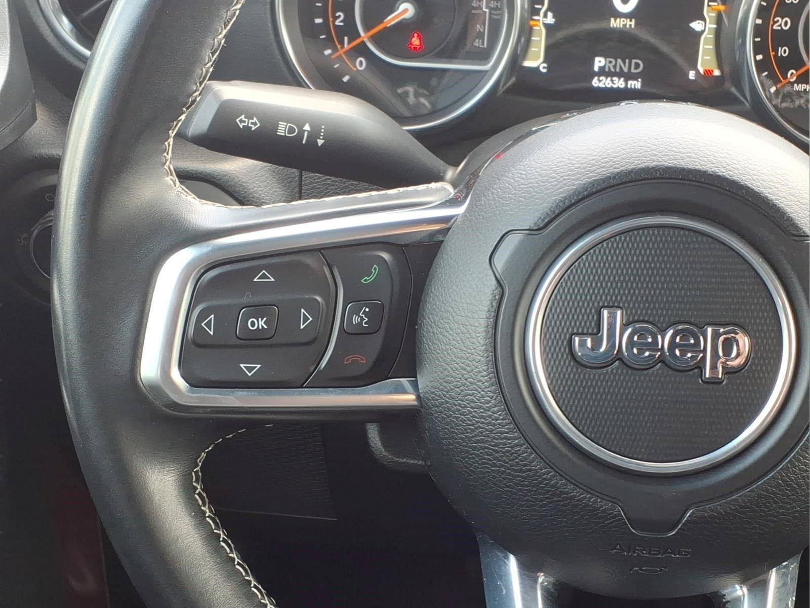 Used 2021 Jeep Wrangler Unlimited Sahara w/ LED Lighting Group AWD/4WD image 12