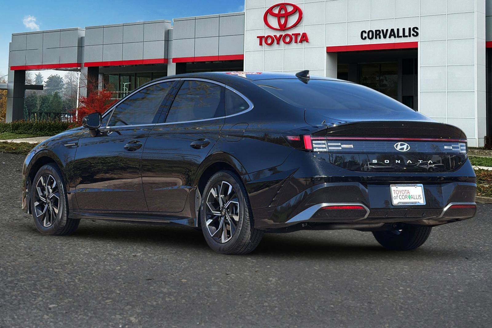 Used 2025 Hyundai Sonata SEL image 6