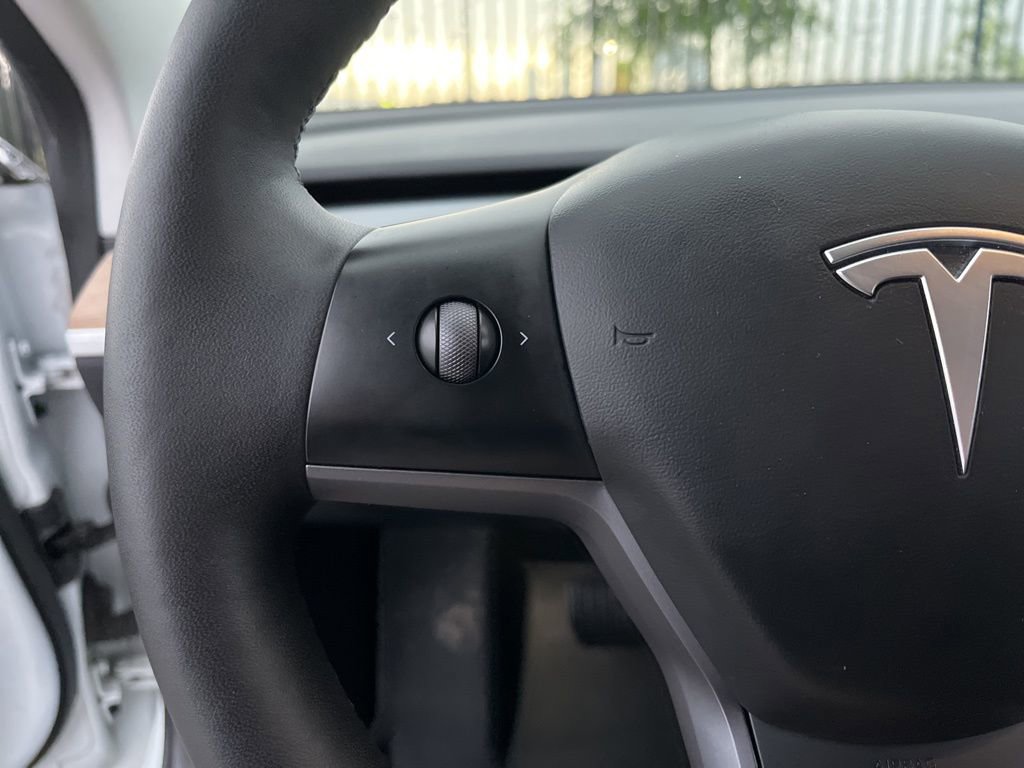 Used 2020 Tesla Model 3 Long Range AWD/4WD image 20