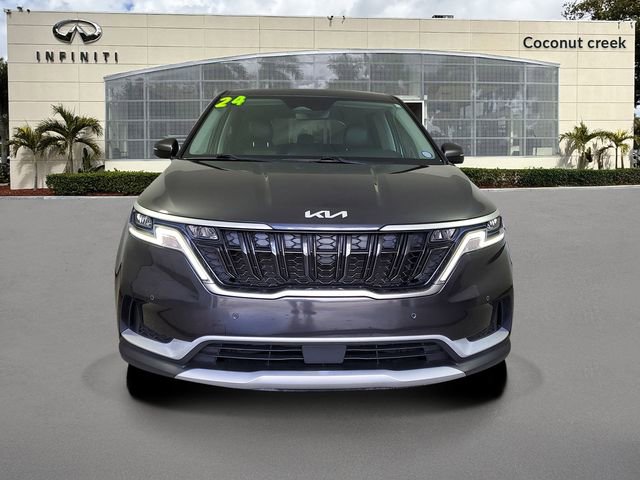 Used 2024 Kia Carnival EX image 2