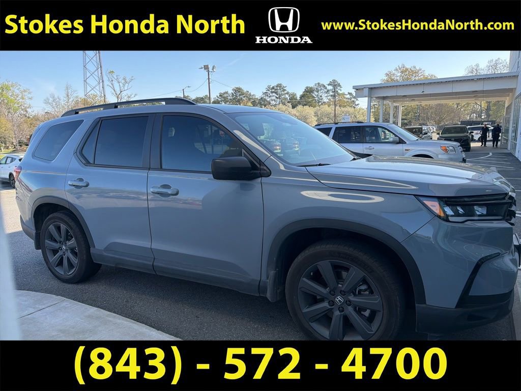 Used 2023 Honda Pilot Sport image 4
