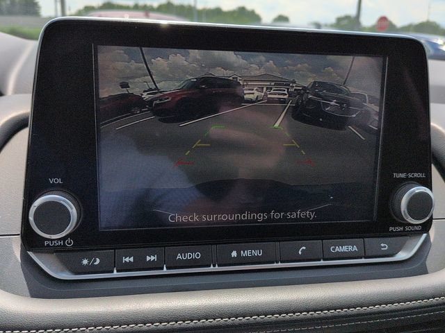 Used 2025 Nissan Rogue SV FWD image 20