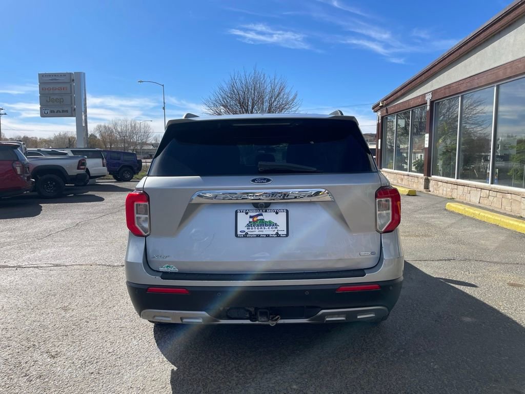 Used 2020 Ford Explorer XLT w/ Equipment Group 202A image 6