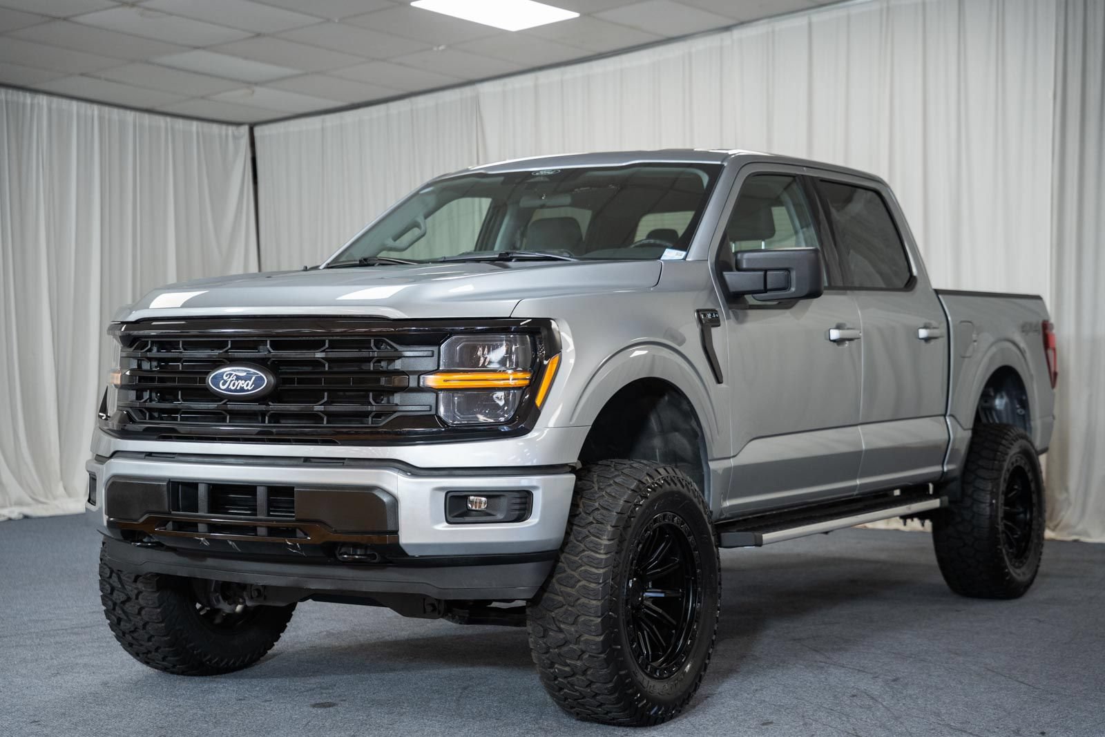 Certified 2025 Ford F150 XLT w/ Equipment Group 301A Standard AWD/4WD image 3