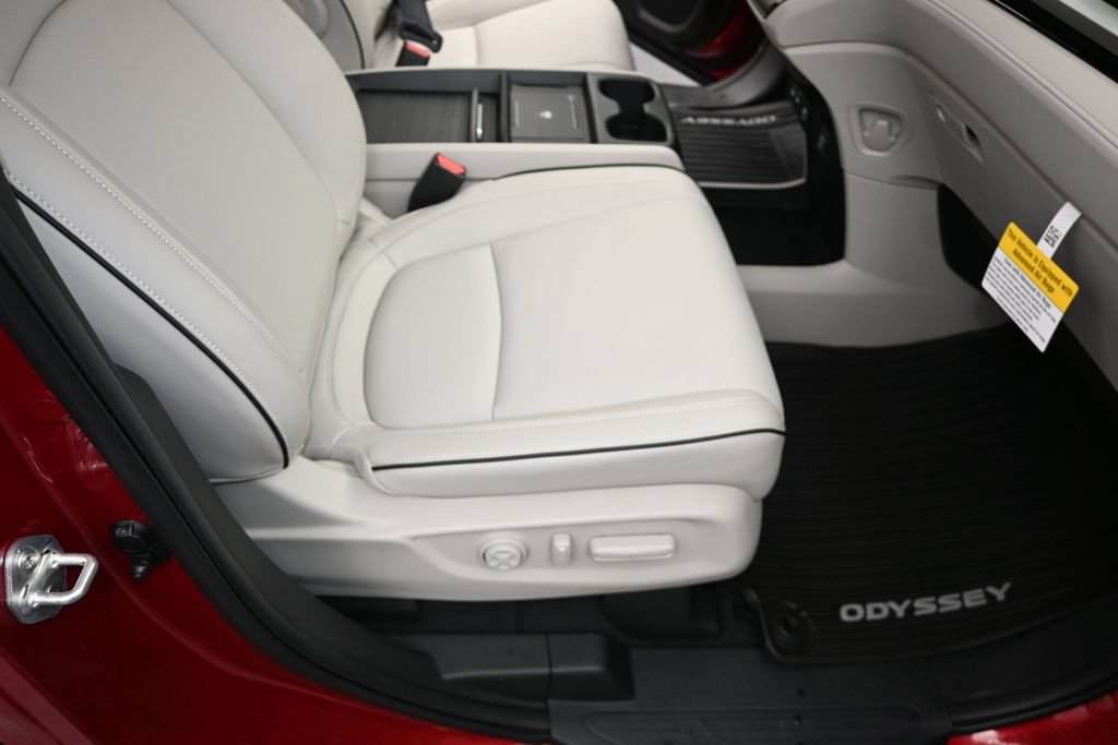New 2027 Honda Odyssey Touring image 10