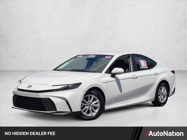 Used 2025 Toyota Camry LE FWD image 1