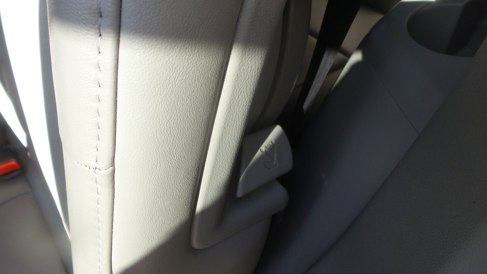 Used 2010 Honda Pilot Touring image 69