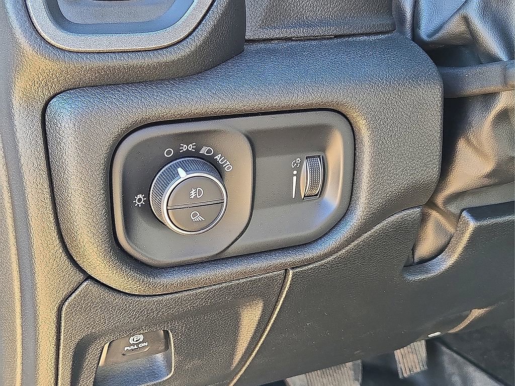 Used 2024 RAM 1500 Tradesman w/ Trailer Tow Group image 23